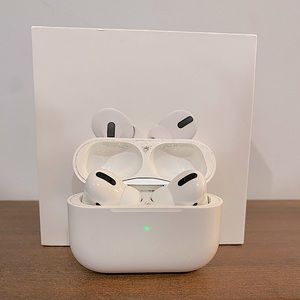 Air Pod Pro (2nd Generation) Ear Buds